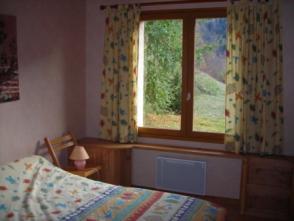 MOYchambre rdc.jpg